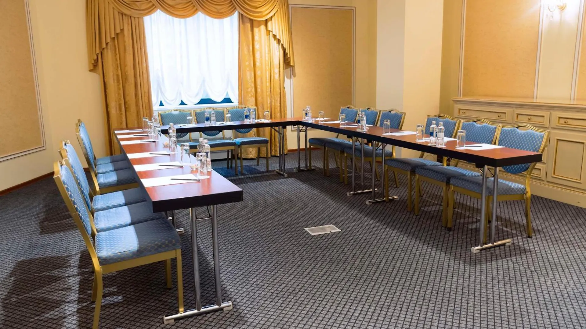 Radisson Hotel Astana 5*, Nur-Sultan (Astana)